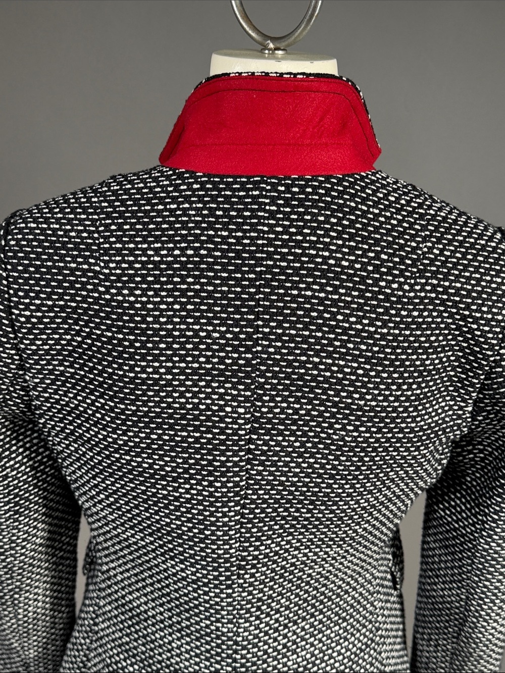 Banana Republic Black & White Knit Blazer (rack10) - Picture 8 of 13
